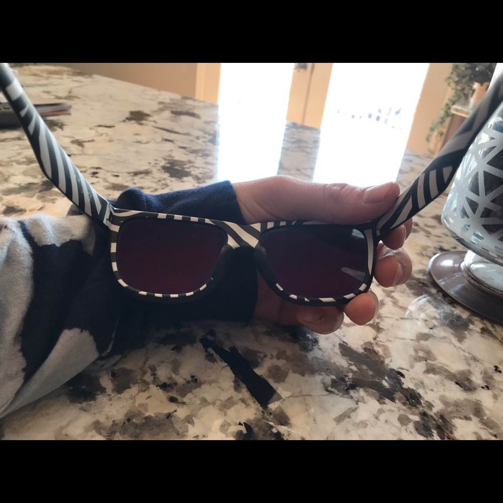 Smith Custom Sunglasses - image 5